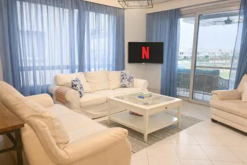 3 bedrooms chalet overlooking golf