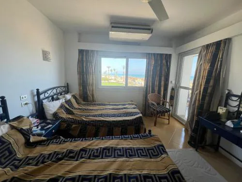 6 beds Beachfront Red sea Chalet Gorgeous ViewY2