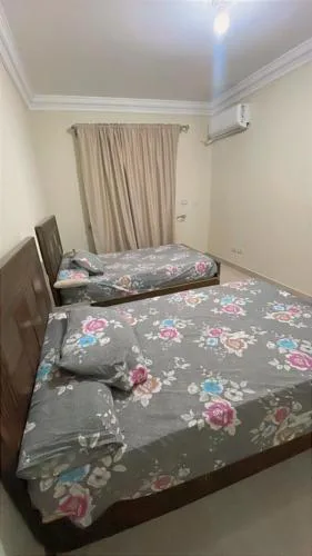 شاليه فى قريه بالم بيتش العين السخنه عائلات فقط