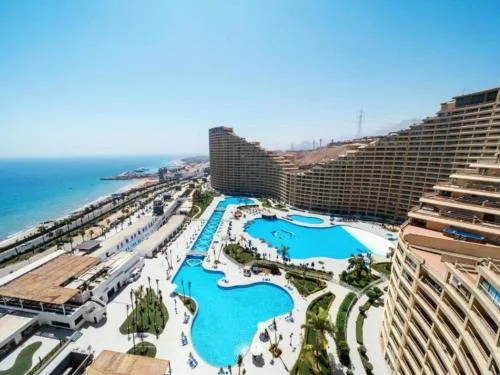 Porto Elsokhna Pyramids Sea View
