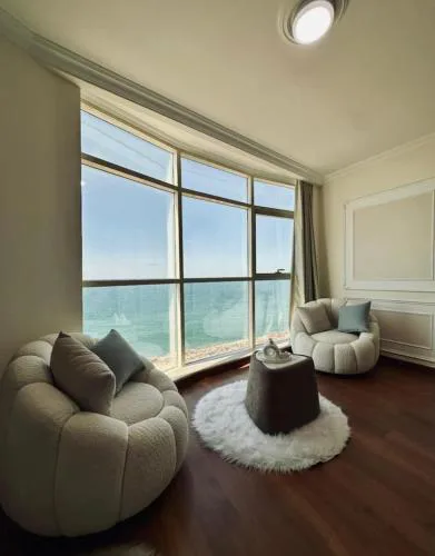 2Br Stanley Sea View