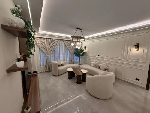 Gleem Luxury Hotel
