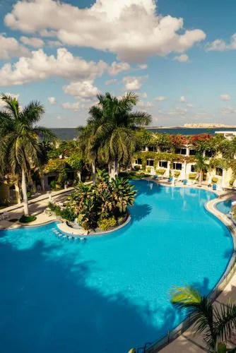 Paradise Inn Beach Resort