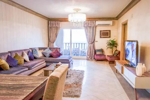 Wide Family home-Breathtaking view