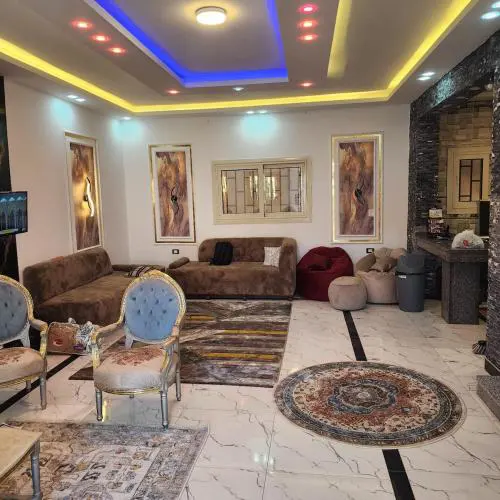Full villa, not a house, with a swimming pool, 4 luxurious bedrooms