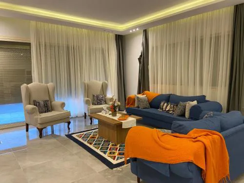 Hacienda bay modern luxury 4 bedroom chalet with rooftop
