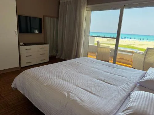 Lavista cascada · Lovely 3BR beach-front house LaVista Cascada
