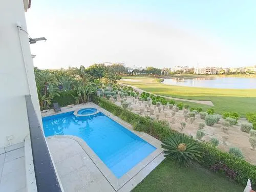 Luxury 5 Rooms villa in Marassi
