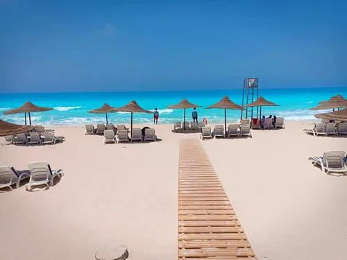 شاليه للايجار بقريه مارسيليا بيتش 1