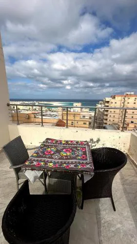روف غرفتين مكيف فيو بانوراما بحر شارع جيلاتي عزة البوسيت - Air-conditioned 2br roof with panoramic sea view