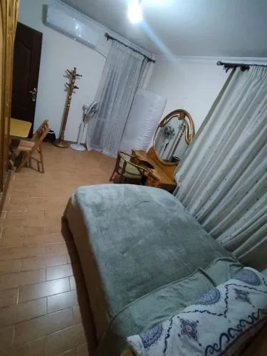 Pink Horizon Homestay - for Men ONLY