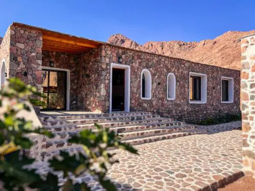 Dar Katrine