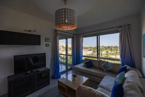 2BR Chalet Direct on swimming pool Ain Sokhna