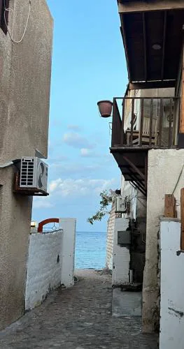 sea view hideout