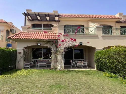 La Vista Bay Beachfront Home
