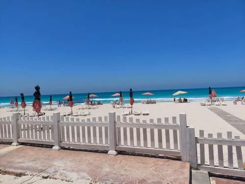 Chalet Marseilia beach 3 شالية غرفتين في مارسيليا بيتش