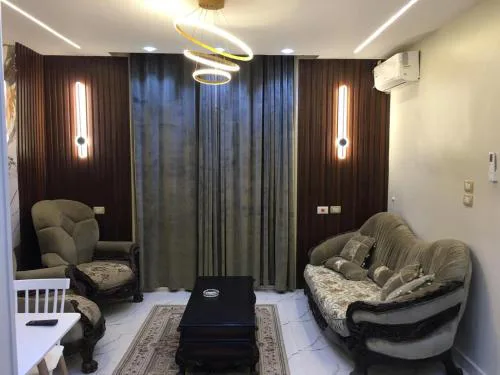 شقة مفروش بشارع النادي
