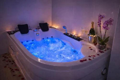 Apartamentos De la Haya & Suite con Jacuzzi, junto al Teatro Romano