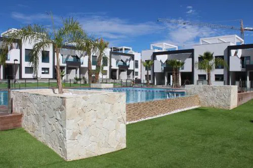 PENTHOUSE OASIS BEACH