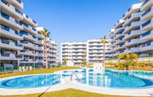 Cozy Apartment In Los Arenales Del Sol