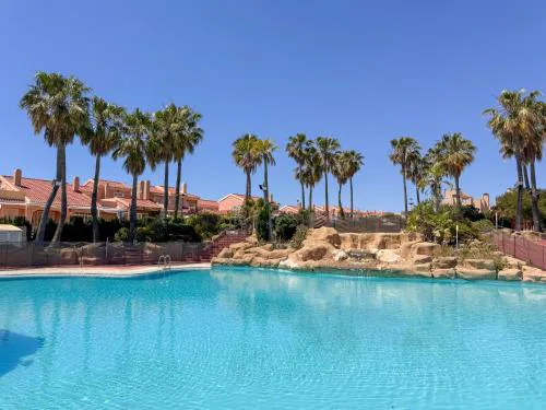 Arena Marina - Pool and relaxation near the airport
