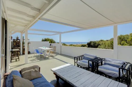 pinos y mar