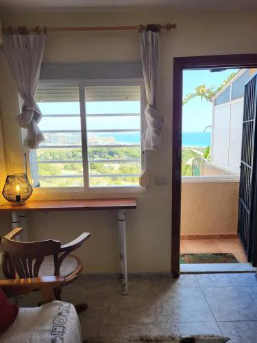 Sea-view hill house