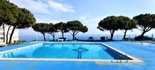 Stylish Seaview Apartment