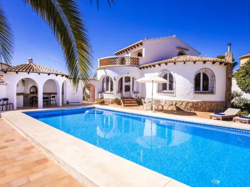 Holiday Home Andrea by Interhome