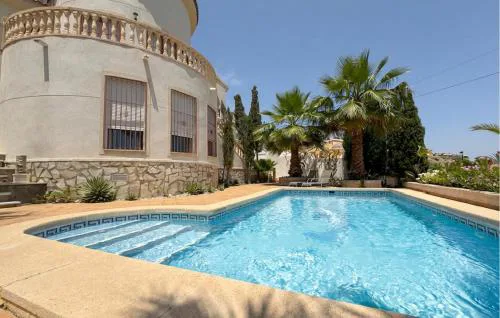 4 Bedroom Lovely Home In Ciudad Quesada