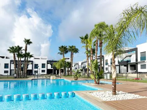 Oasis Beach nice ground floor bungalow overlooking the pool and garden