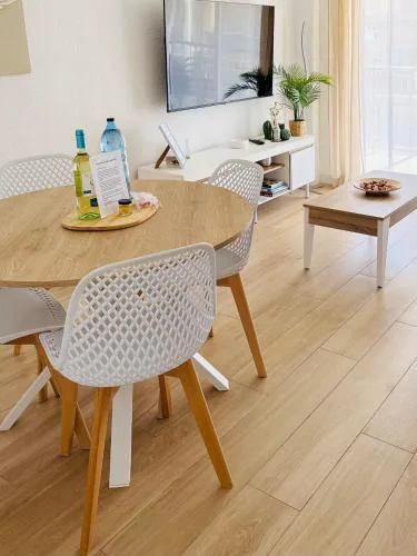SATORI Apartament Playa de Gandia - romantyczny 150 m od plaży, balkon i parking