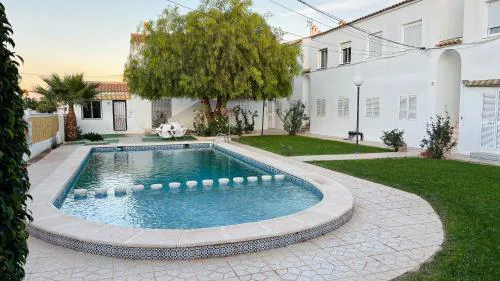 Cozy apartment overlooking Cabo Roig strip