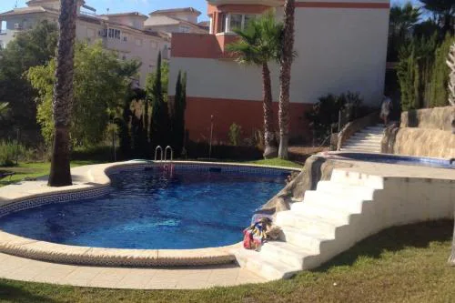FAMILY TOWNHOUSE VILLAMARTIN VERDEMAR