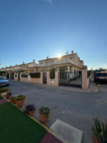 Flamingo Hill Villa