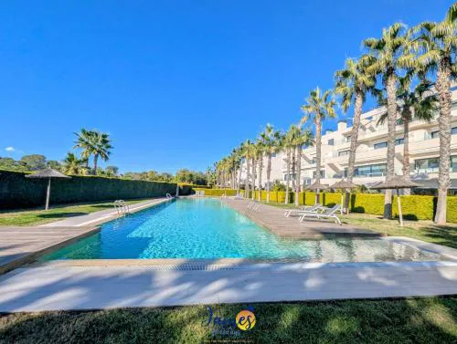 Las Colinas 3BR Poolside Retreat LC7