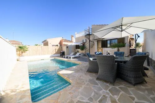 Lovely villa with private pool