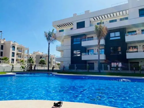 luxe appartement met zwembad