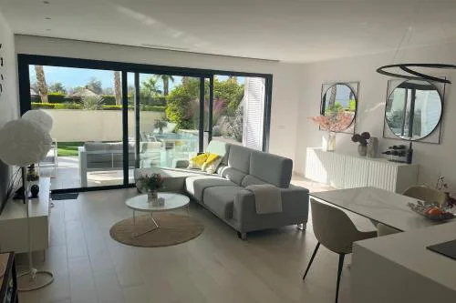 Luxury 2 bed apartment in Las Colinas