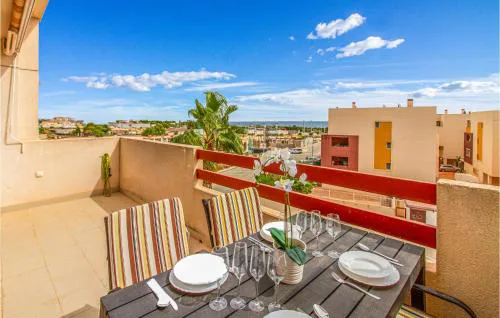 Stunning Apartment In Orihuela