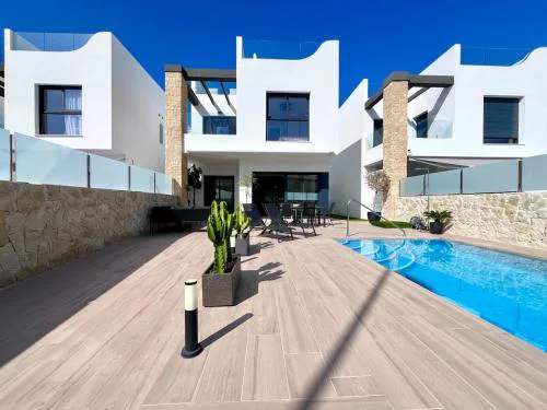 Stunning Modern Villa in Beautiful Punta Prima