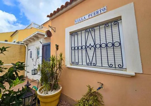 Villa Puerto: House with Private Jacuzzy & Sauna