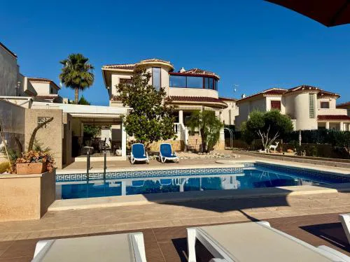 Maikran Premium Fantastic Family Villa with Pool