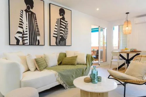 Steps away from the beach in Javea!