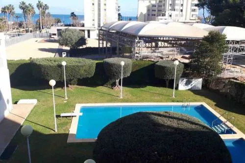 Lovely 2 bedroom apartment 2nd line to beach