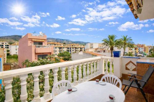 ATICO CON TERRAZA EN EL CENTRO Albert Villas