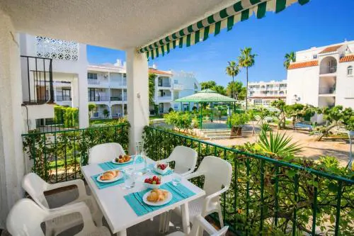 Romana Pool & Beach - PET FRIENDLY - Albert Villas
