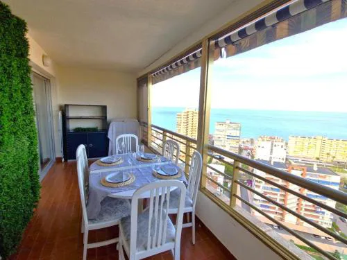 1 min a pie Playa San Juan - Increíbles vistas al mar - 2 habs - Gran terraza - Urbanización con piscina padel y tenis