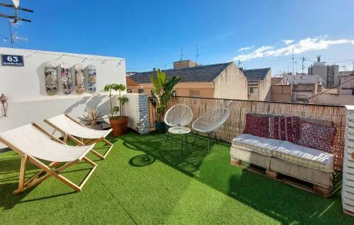 2 Bedroom Lovely Apartment In Alicante