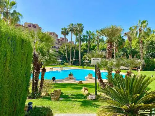 Alicante Golf Hoyo 18 4-6 Pax. piscina, wifi, parking privado.
